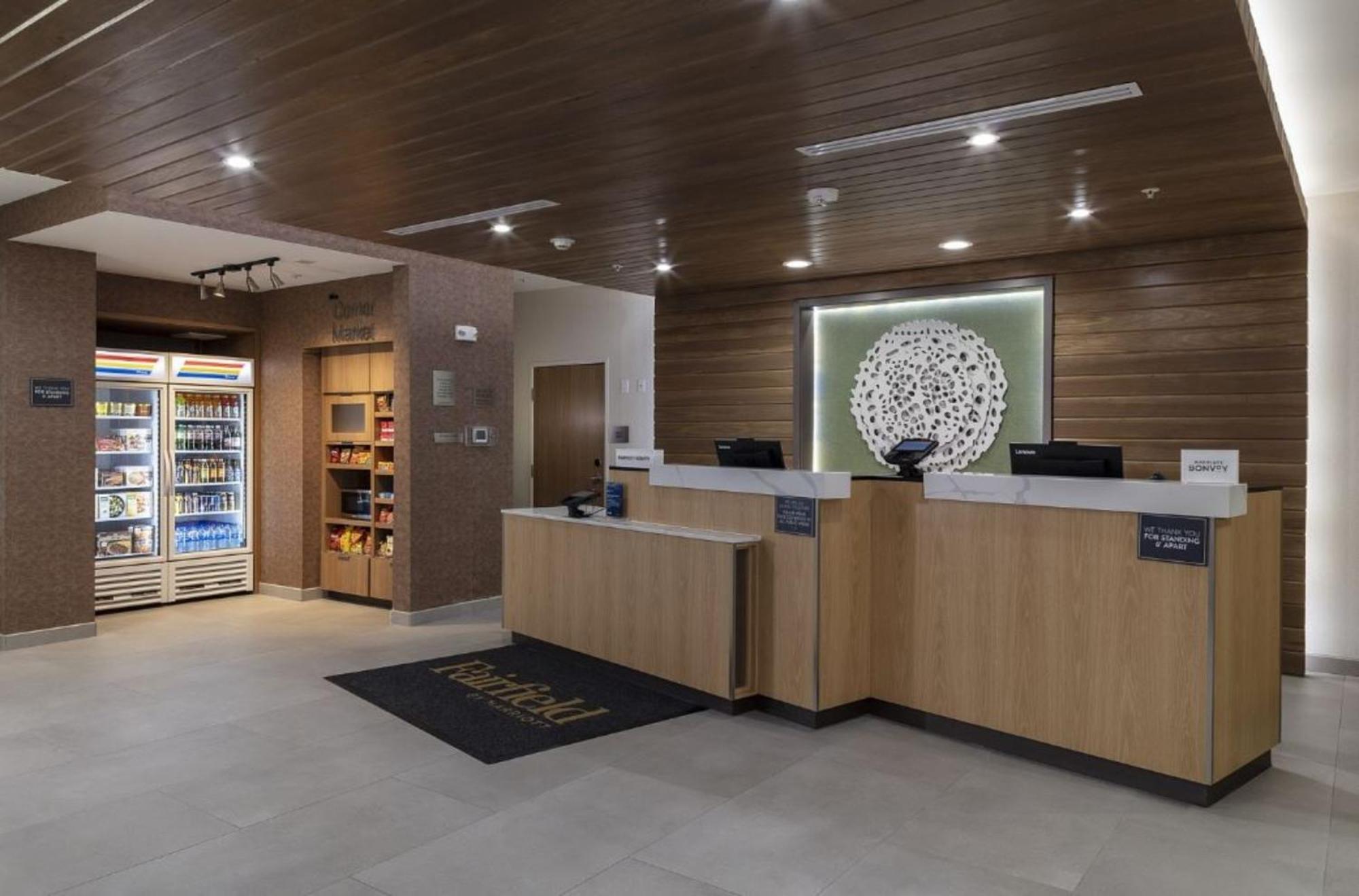 Fairfield & Hotel